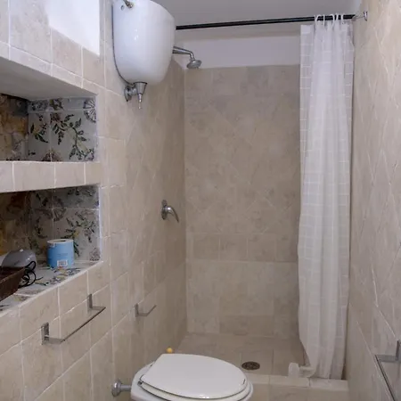 Guest house La Limonaia A Mare 3*