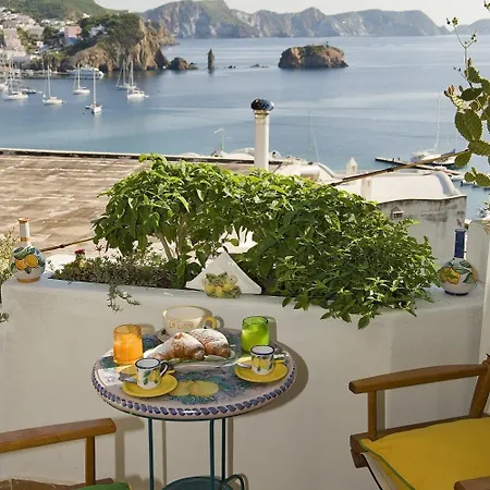 La Limonaia A Mare 3* Ponza